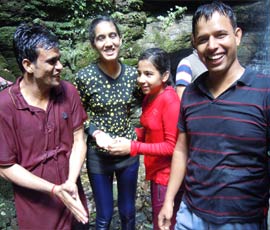 adventure_trip_hail_himalaya
